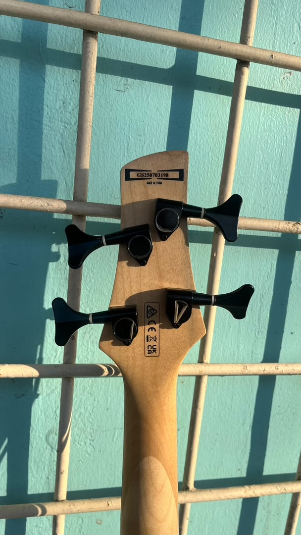 ibanez GRSM20B (Bass Guitar)